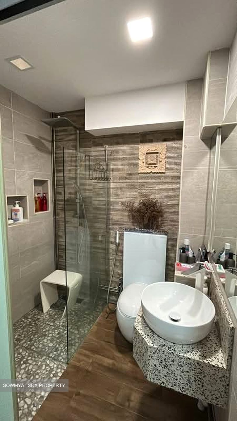 Blk 533 Hougang Avenue 6 (Hougang), HDB Executive #591959221